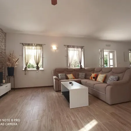 Leen Dubrovnik Thurinici